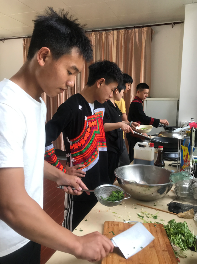 1c22c62f73534a369359156722bf8b40.png 1c22c62f73534a369359156722bf8b40.png